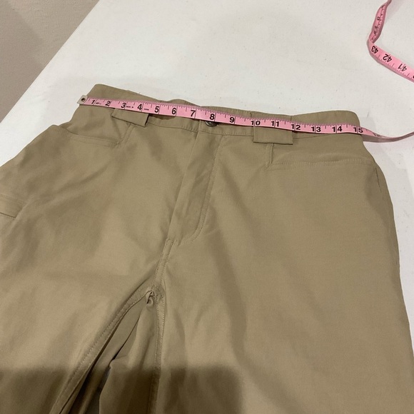 Duluth Trading Co. Cargo Pants Tan Elastic Back Waist Nylon Men’s Med Waist 30 L - Picture 9 of 16